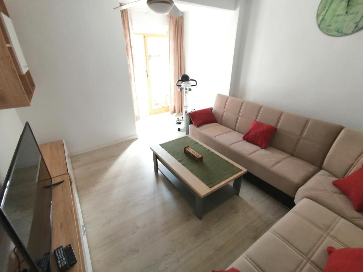Domange I Apartment لقنت المظهر الخارجي الصورة